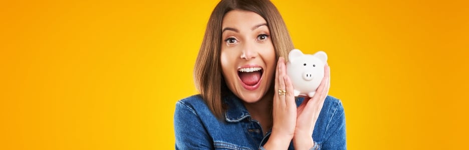 Imagen de una mujer con una cesta de ahorro