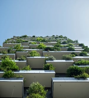 Imagen de la fachada de un edificio con plantas
