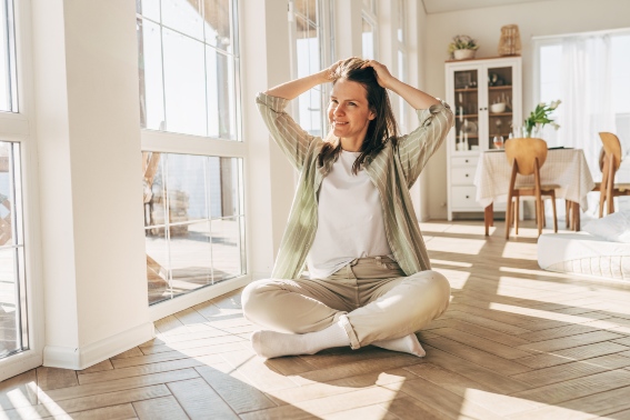 Bild einer Person, die am Horizont erscheint