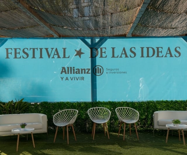 Imagen de un escenario en el Festival de las Ideas