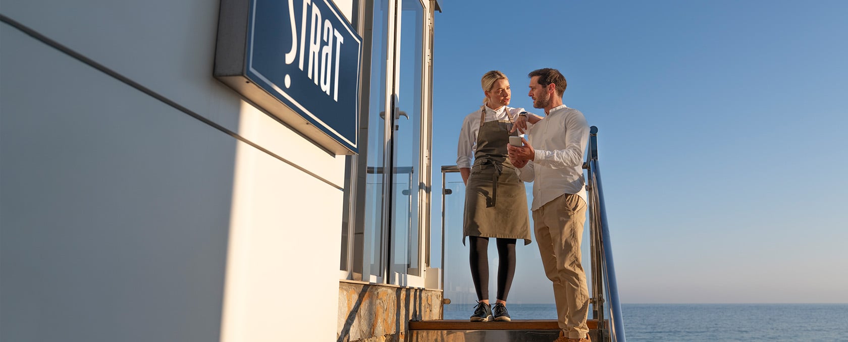 Imagen de Victor Cardiel, hijo de un empresario hostelero, ella Claire Hutchings, reconocida chef ganadora del concurso Masterchef profesional 2018 en su edición