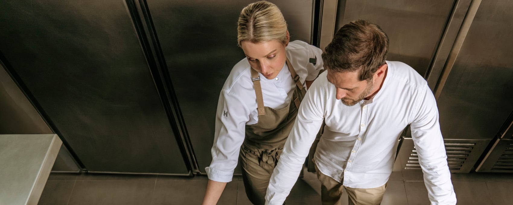Imagen de Victor Cardiel, hijo de un empresario hostelero, ella Claire Hutchings, reconocida chef ganadora del concurso Masterchef profesional 2018 en su edición