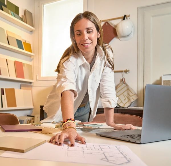 useful description of image if informative and not decoration only.