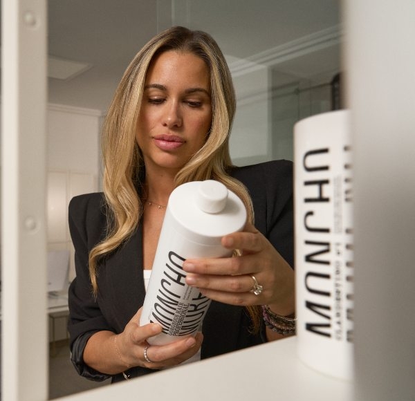 Imagen de Berta Martín Sainz, Co-Fundadora de Moncho Moreno, trabajando